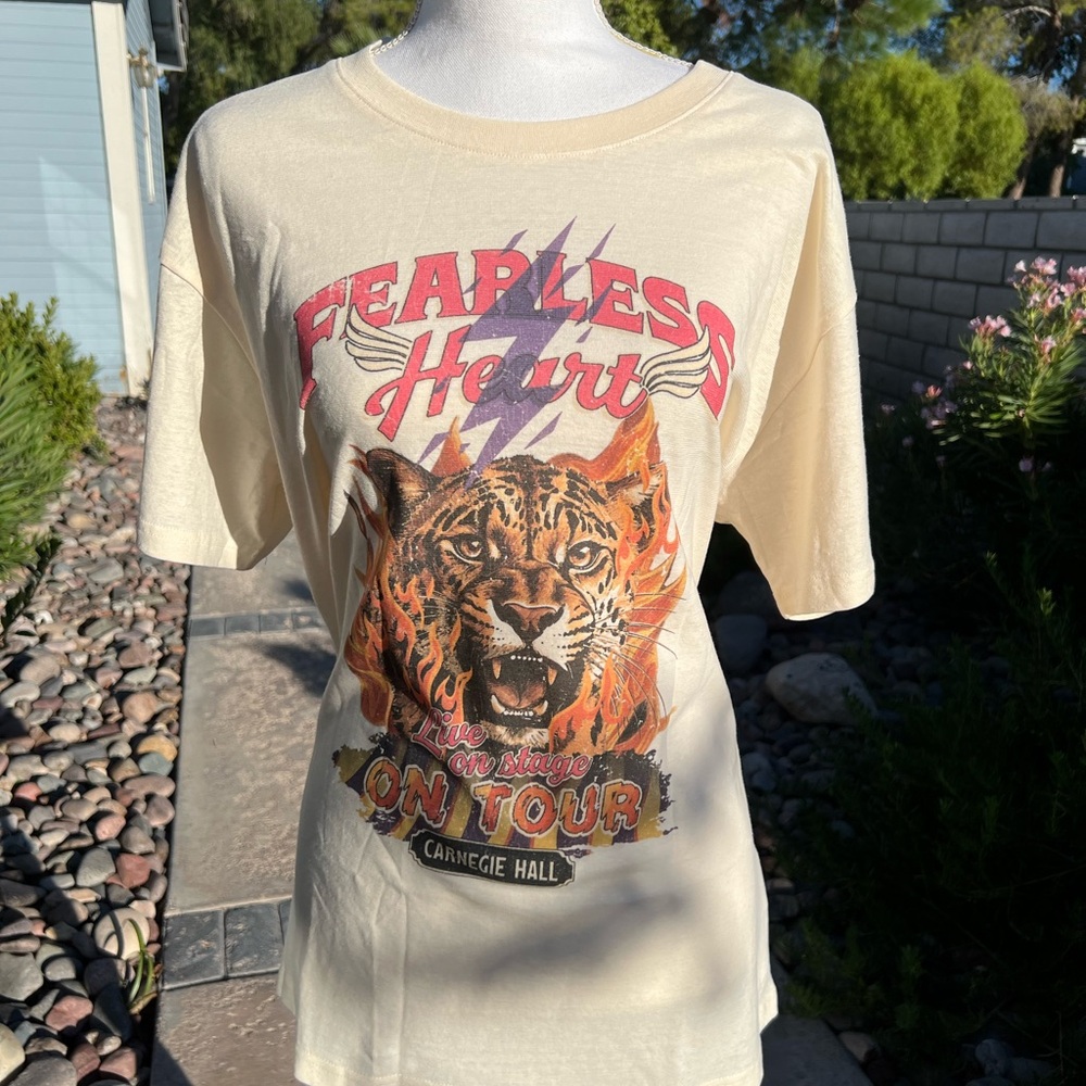 Spell AU Fearless Heart Tour T-Shirt - White and Red